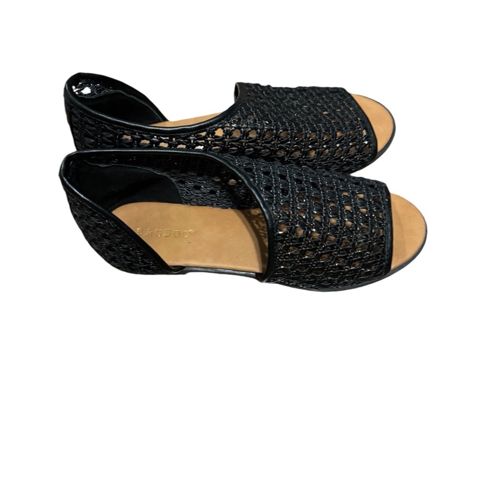 Euc size 7.5 black flats braided sandals - Picture 2 of 3
